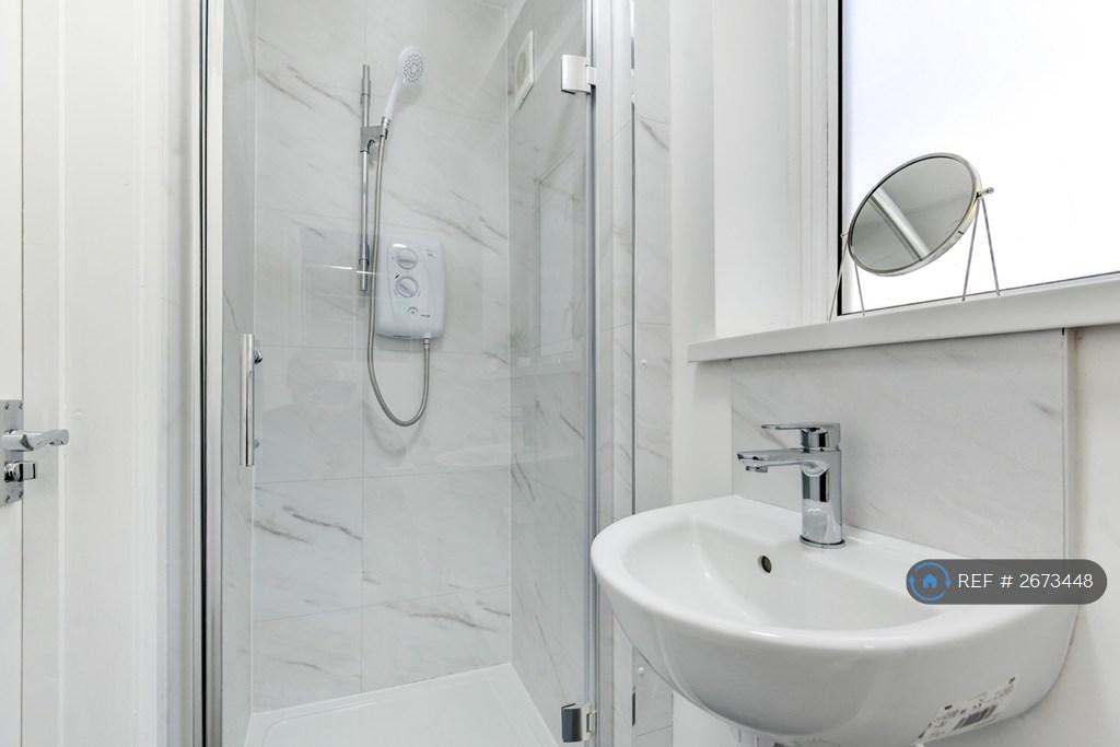 Ground Floor Bathroom