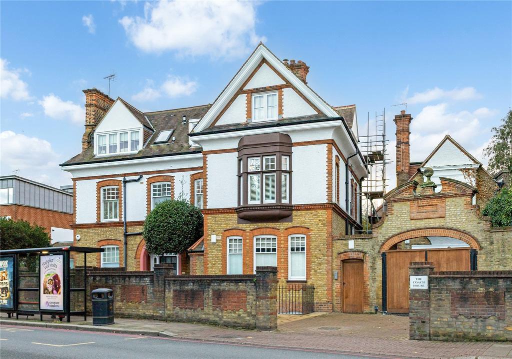 Upper Richmond Road