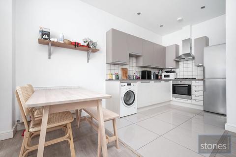 3 bedroom apartment to rent, Staverton Road, London, NW2