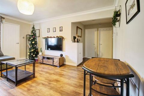 2 bedroom flat for sale, Wensley Close, Ouston, Chester Le Street, DH2