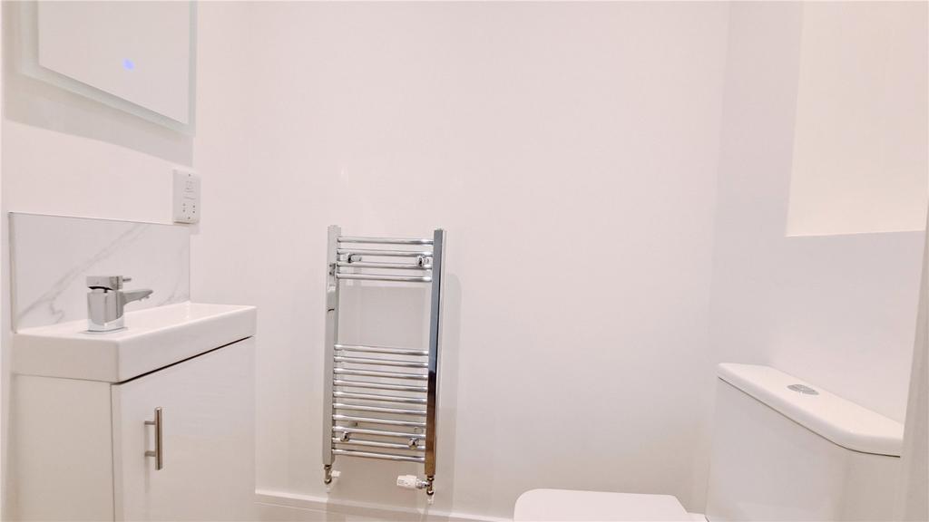 Cloakroom/Wc