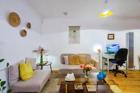 2 bedroom apartment for sale, Cremer Street, London E2