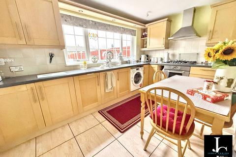 undefined, Poplar Close, Telford TF7