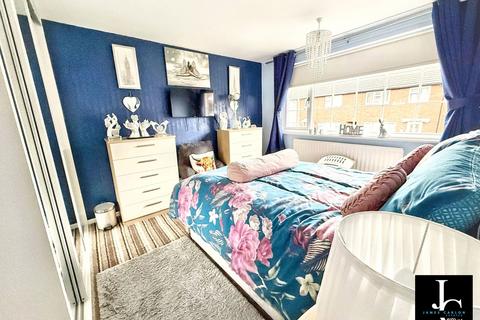 undefined, Poplar Close, Telford TF7