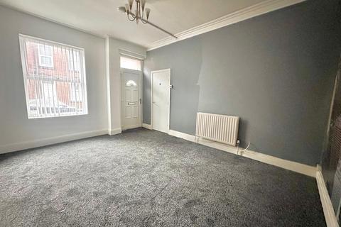 undefined, Woodview Mount, Leeds, West Yorkshire, LS11