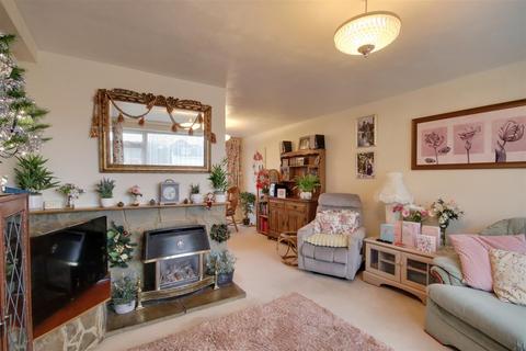 undefined, Walton Close, Worthing BN13