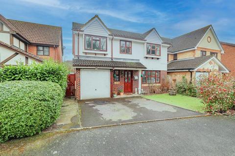 4 bedroom detached house for sale, Whitmores Wood, Hemel Hempstead, HP2