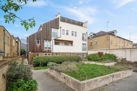 1 bedroom flat for sale, Mile End Road, Whitechapel, E1