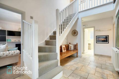 4 bedroom detached house for sale, Headcorn Road, Grafty Green, Maidstone, ME17