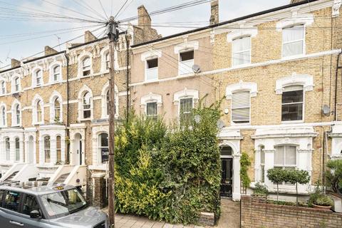 1 bedroom flat to rent, Ferndale Road, London SW4