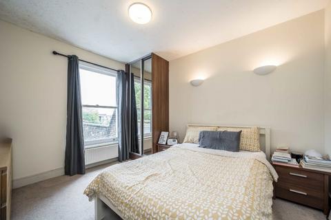 1 bedroom flat to rent, Ferndale Road, London SW4