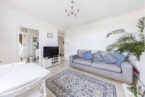 1 bedroom flat to rent, Richmond Road, London SW20