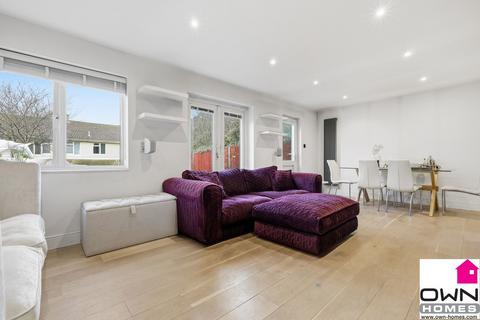 3 bedroom terraced house for sale, Broadview, Stevenage SG1