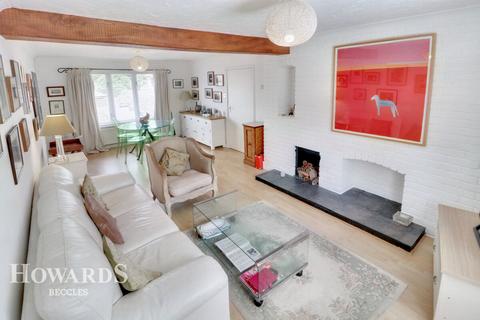 undefined, Hillside Court, Bungay