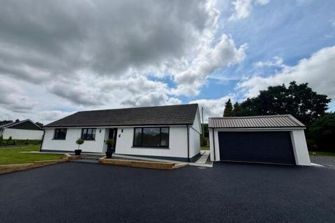 3 bedroom detached house for sale, Velindre, Llandysul, SA44