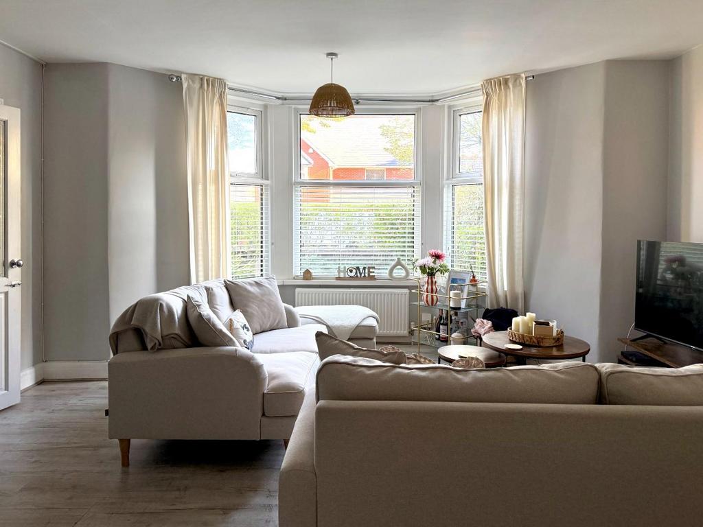 Open Plan Living/Dining/Kitchen