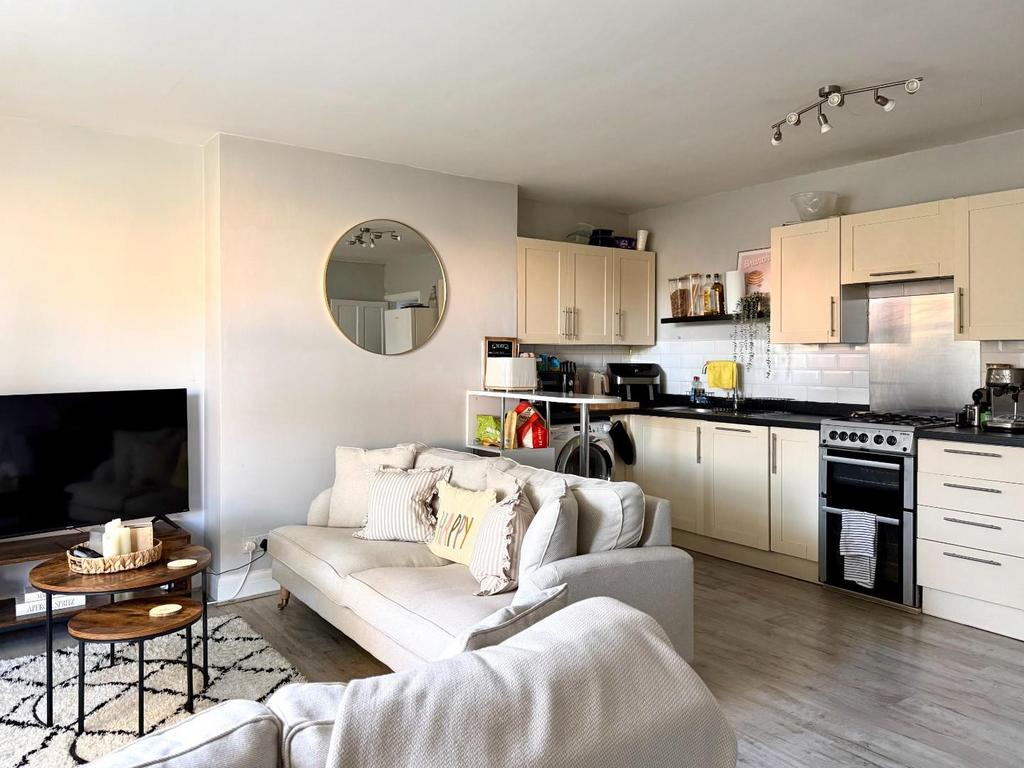 Open Plan Living/Dining/Kitchen