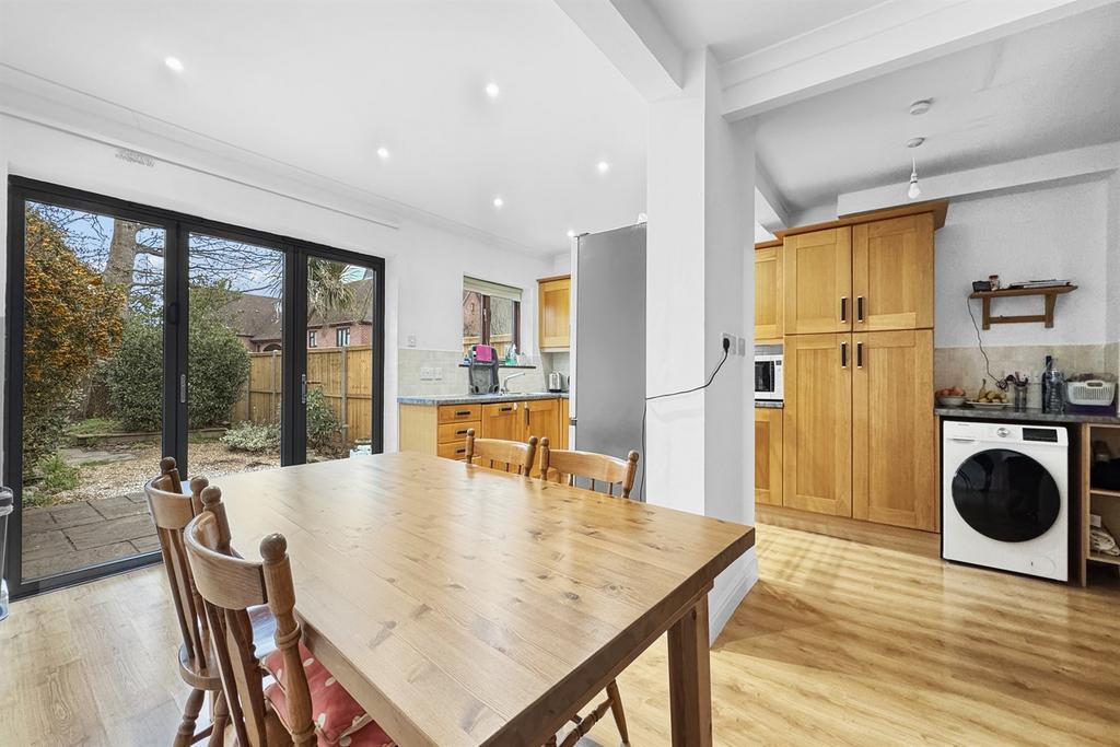 Kitchen/Dining Room