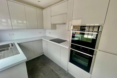 undefined, Primley Park Grove, Leeds LS17