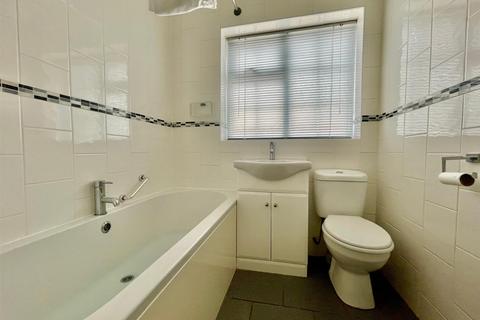 undefined, Primley Park Grove, Leeds LS17