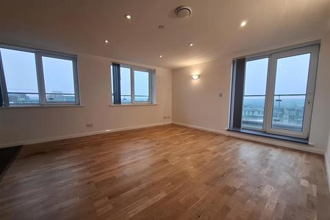 2 bedroom flat to rent, A Flat in Northampton House, Wellington Street, Northampton