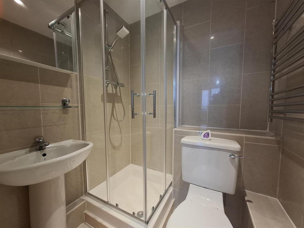 Ensuite.jpg