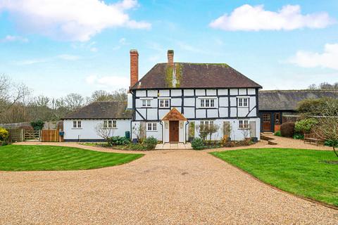 5 bedroom detached house for sale, Guildford Road, Horsham RH12