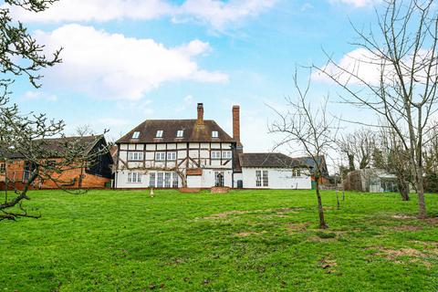 undefined, Guildford Road, Horsham RH12