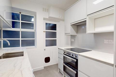 2 bedroom flat to rent, Cambridge Park, TW1