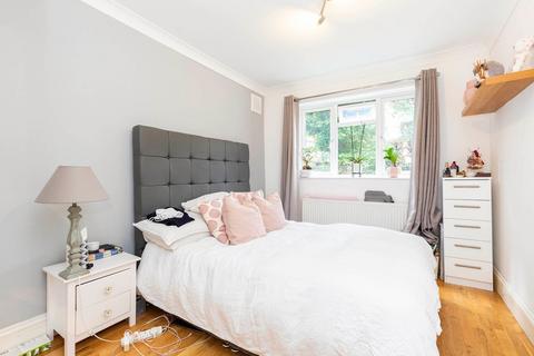 2 bedroom flat to rent, Fordwych Road, London NW2