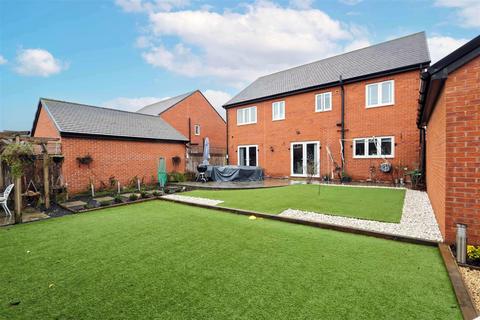 undefined, Robin Gibb Road, Thame