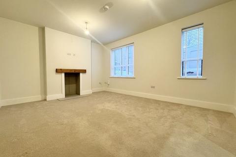 4 bedroom detached house to rent, College Street, Grimsby DN34