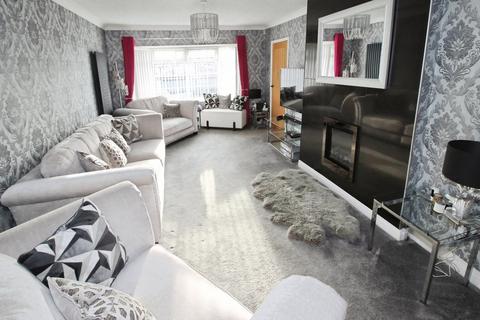undefined, Ring Road, Leeds LS10