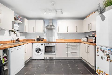 undefined, Cherrywood Close, Bow