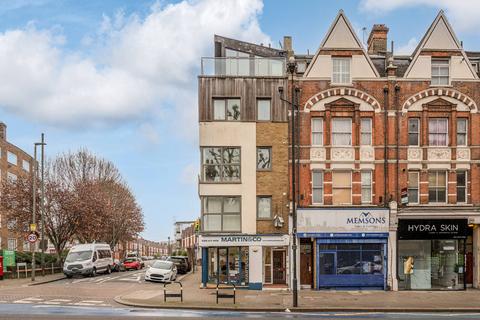 undefined, Balham Hill, Balham, London, SW12