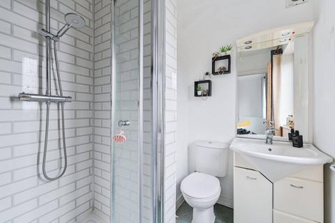 undefined, Balham Hill, Balham, London, SW12