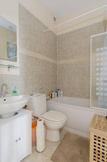 1 bedroom flat to rent, Balham High Road, Balham, London, SW12