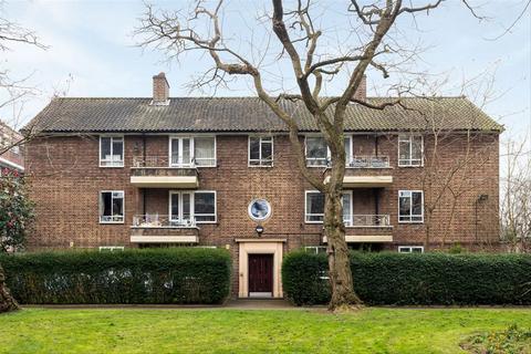 3 bedroom flat to rent, Townshend Estate, London NW8