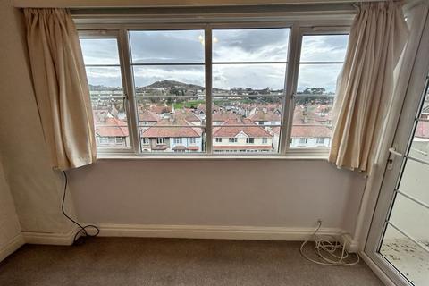 2 bedroom apartment for sale, Abbey Road, Rhos on Sea