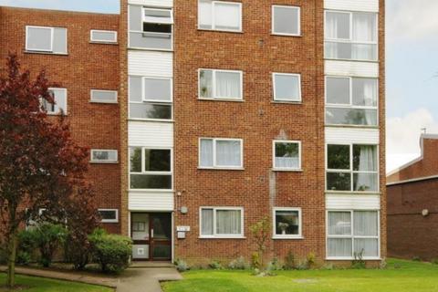 undefined, Sunbury-on-Thames, Slough, TW16