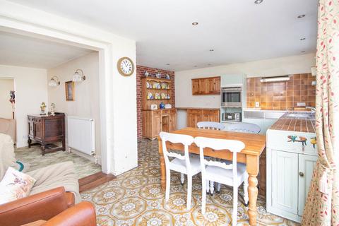 3 bedroom detached house for sale, Winsor Road, Winsor