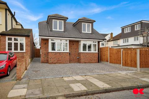 undefined, Plumpton Avenue, Hornchurch RM12