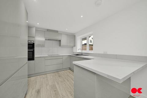 undefined, Plumpton Avenue, Hornchurch RM12