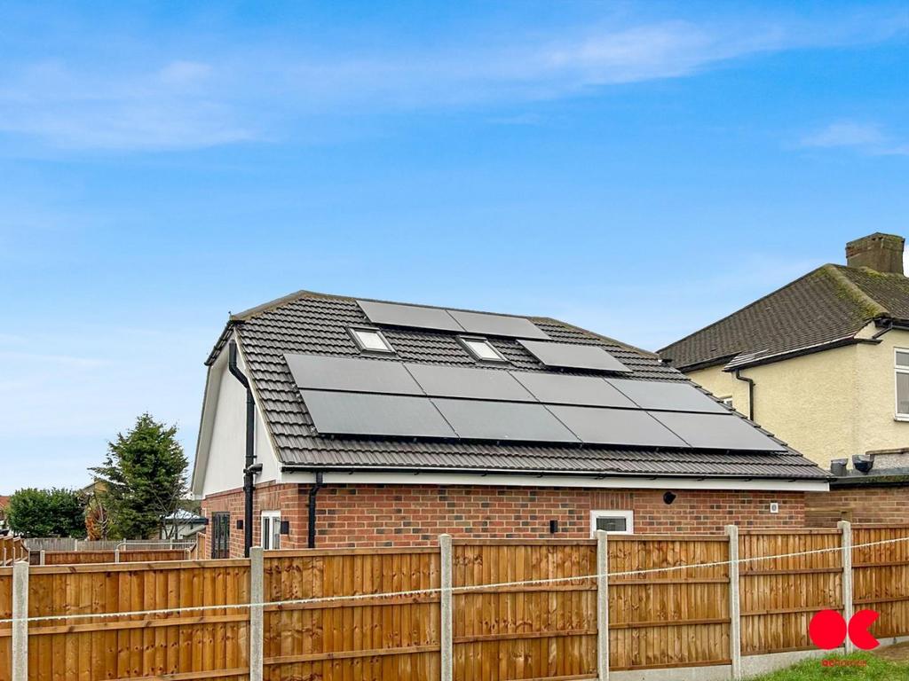 Solar Panel 2.jpg