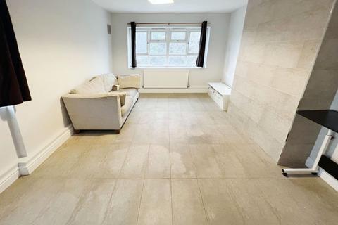 2 bedroom apartment to rent, Mallard Way, Mallard Court Mallard Way, NW9