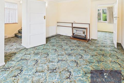 undefined, Three Bedroom End of Terrace house Greensted rd,Loughton