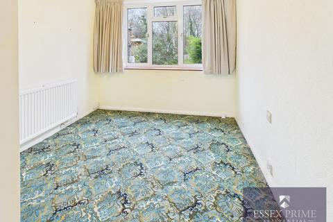 undefined, Three Bedroom End of Terrace house Greensted rd,Loughton