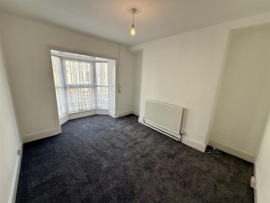 Front Double Bedroom 2