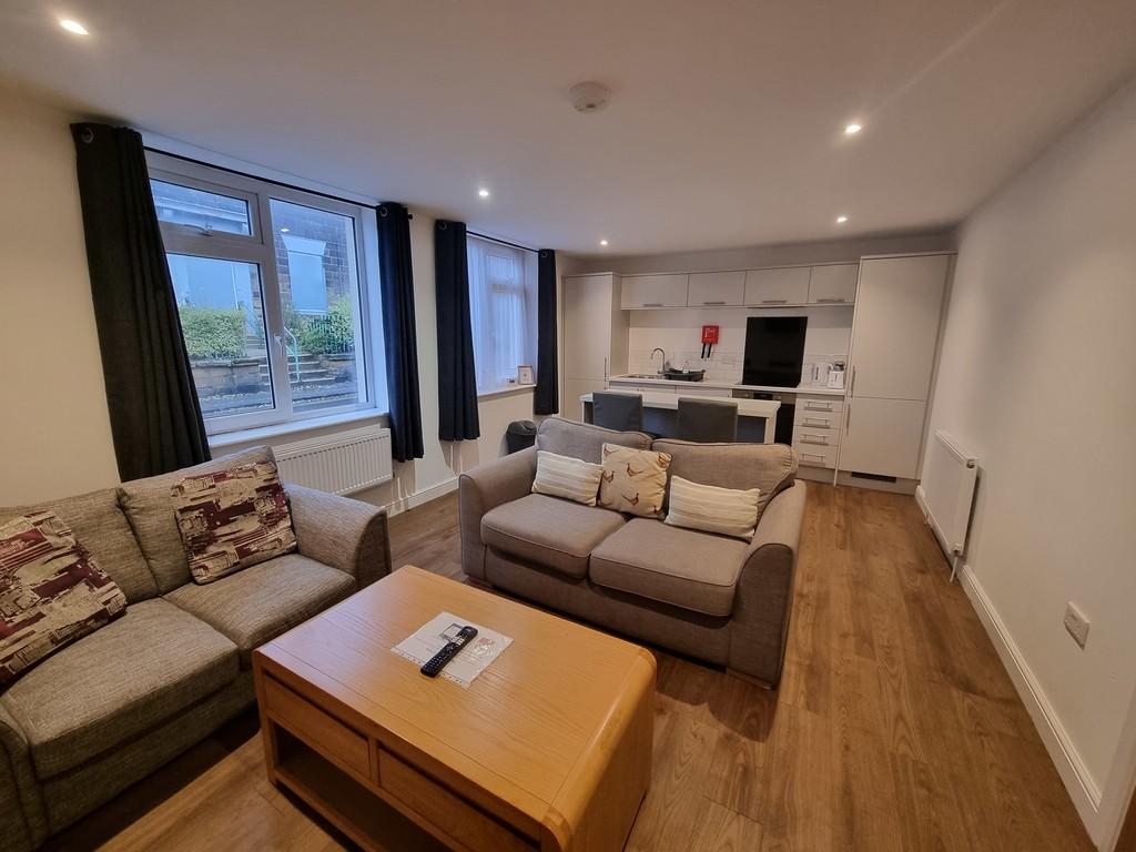 Kitchen / Living Room