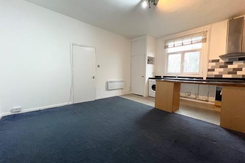 undefined, Birdhurst Rise , South Croydon